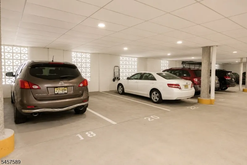 7430 Kennedy Blvd Unit 406 #406 Unit 406 North Bergen, NJ 07047