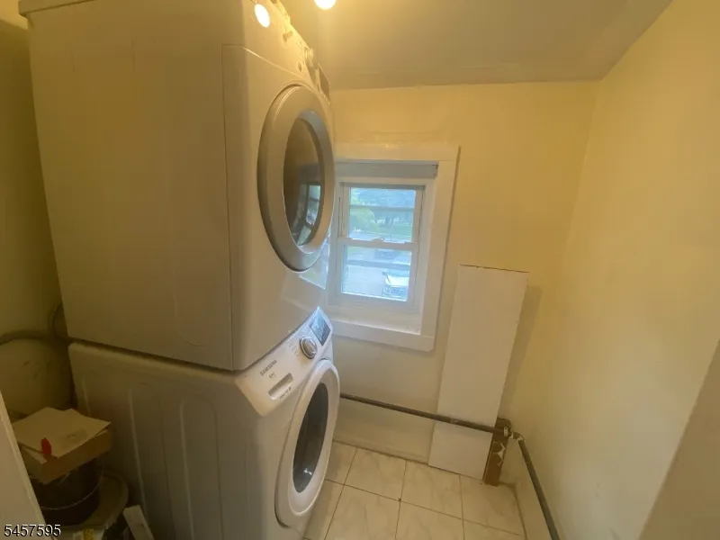 5 Otis Pl Wayne, NJ 07470