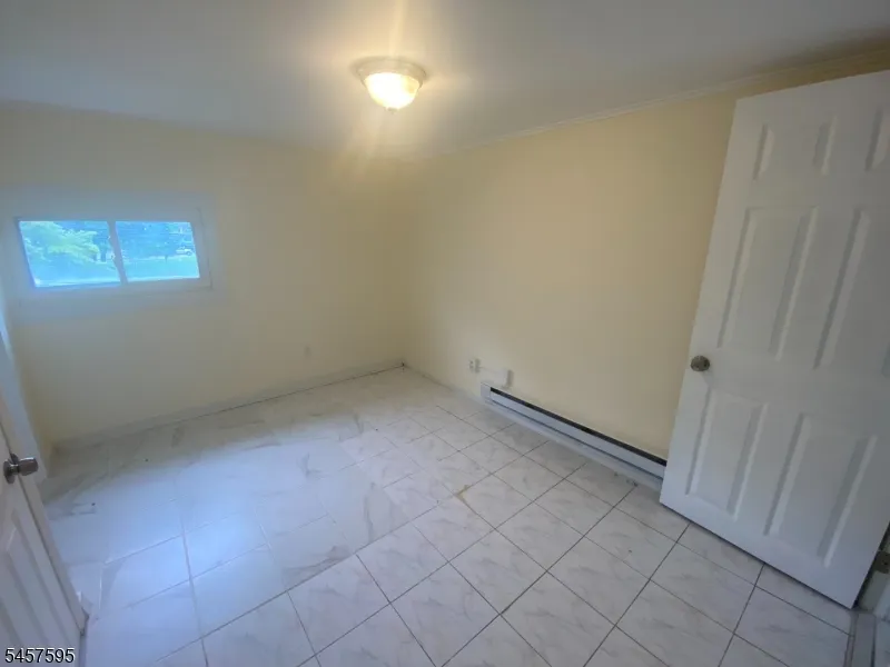 5 Otis Pl Wayne, NJ 07470