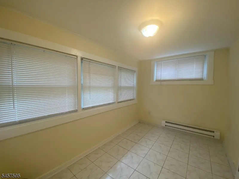 5 Otis Pl Wayne, NJ 07470