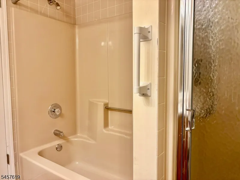 675 Raritan Rd #13 Unit 13 Clark, NJ 07066