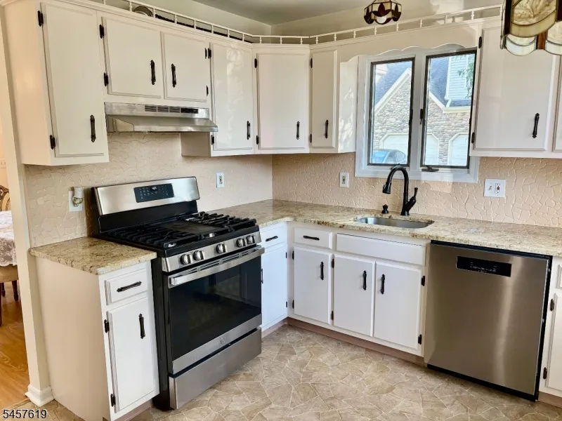 675 Raritan Rd #13 Unit 13 Clark, NJ 07066