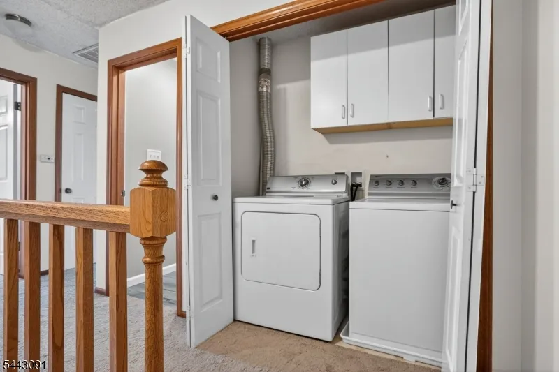 56 Portsmouth Ct Hamburg, NJ 07419