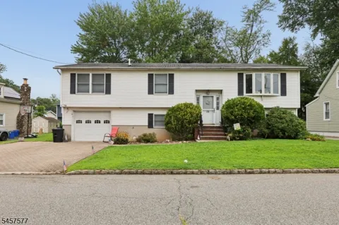 15 Garfield Rd