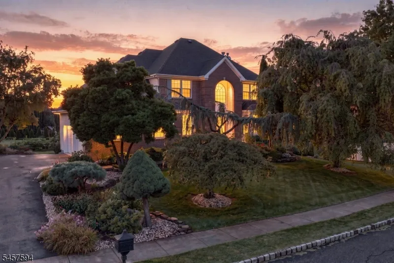 1002 Valerie Place Greenwich, NJ 08886