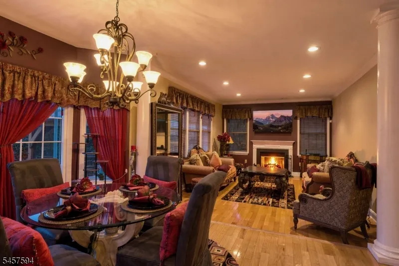 1002 Valerie Place Greenwich, NJ 08886