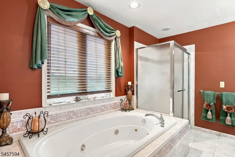 1002 Valerie Place Greenwich, NJ 08886