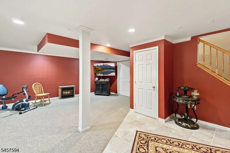 1002 Valerie Place Greenwich, NJ 08886