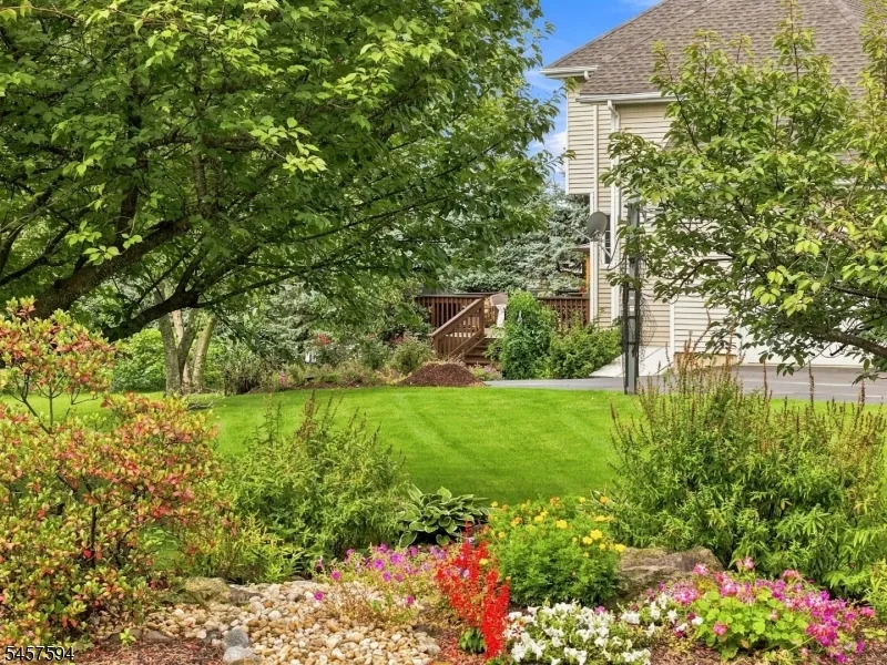 1002 Valerie Place Greenwich, NJ 08886