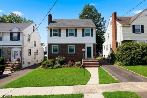 24 Cleveland Ave