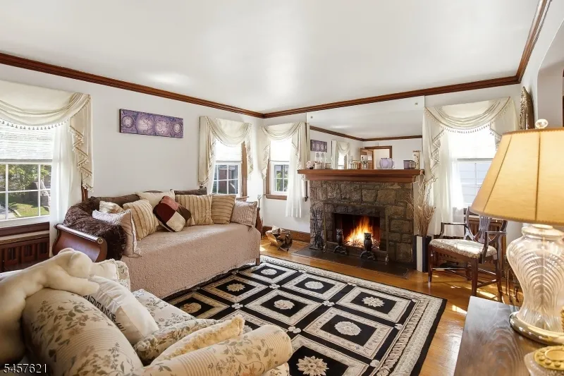24 Cleveland Ave Newark City, NJ 07106