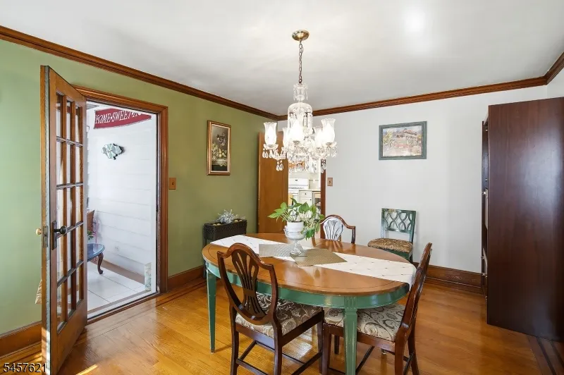 24 Cleveland Ave Newark City, NJ 07106