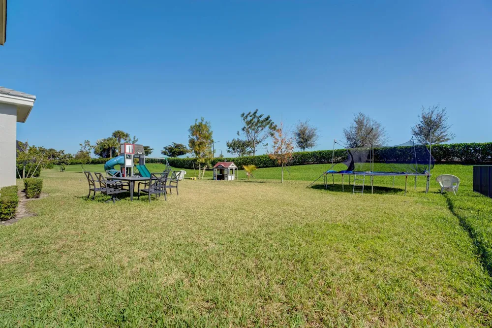 5446 MACOON WAY 