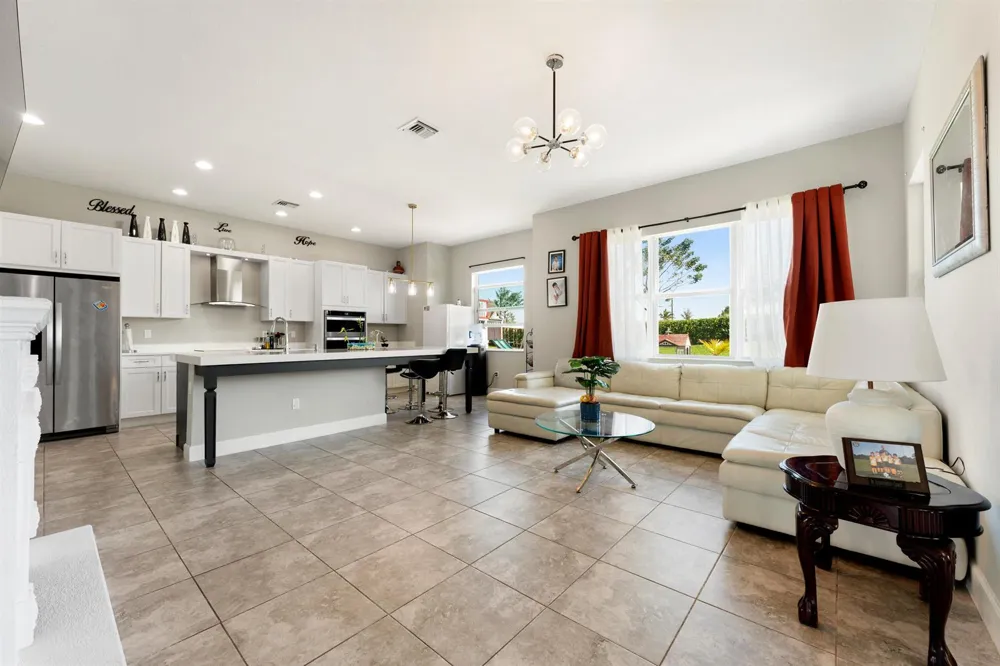 5446 MACOON WAY 