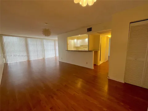 2101 Atlantic Shores Blvd #507