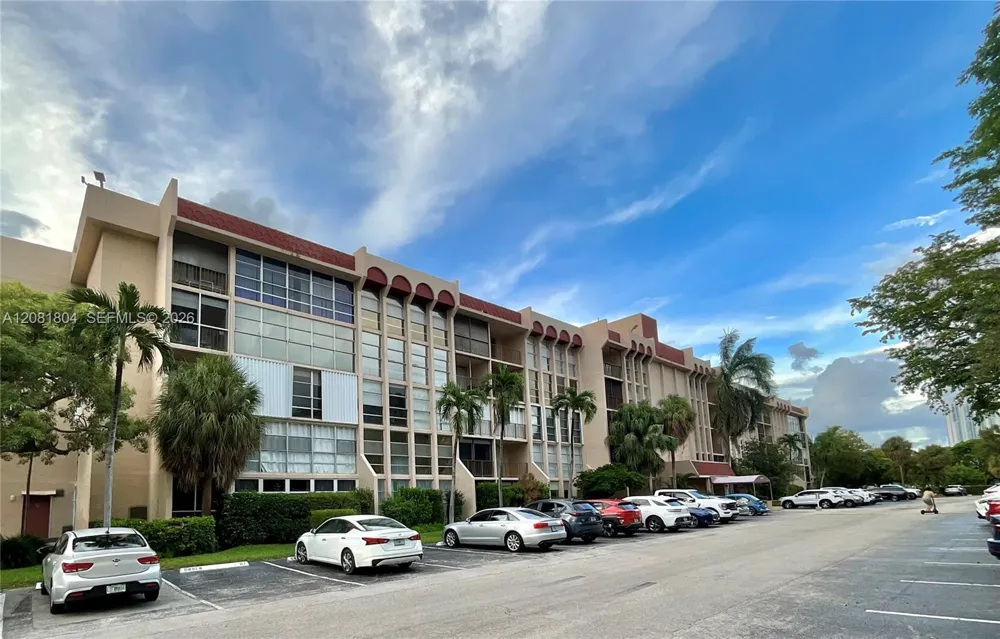 2101 Atlantic Shores Blvd #507 Hallandale Beach, FL 33009