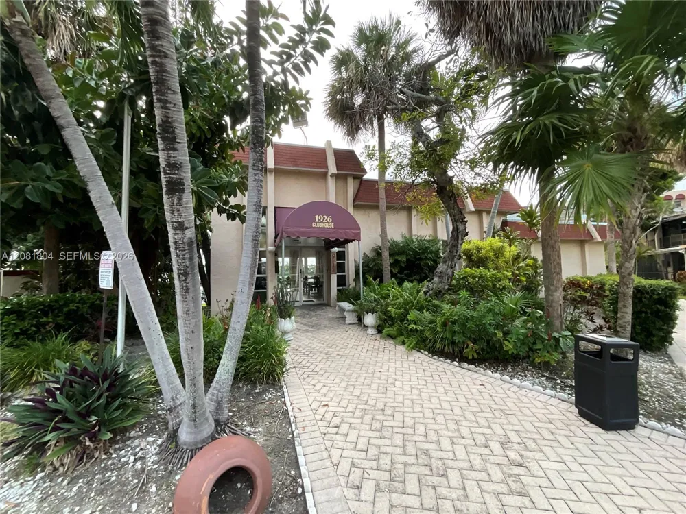 2101 Atlantic Shores Blvd #507 Hallandale Beach, FL 33009