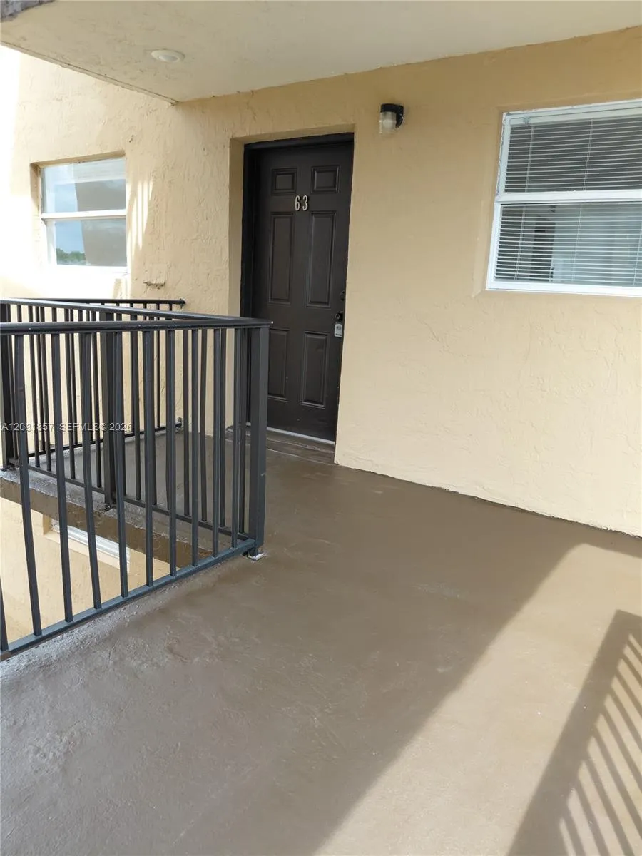5435 W 24th Ave #63 Hialeah, FL 33016