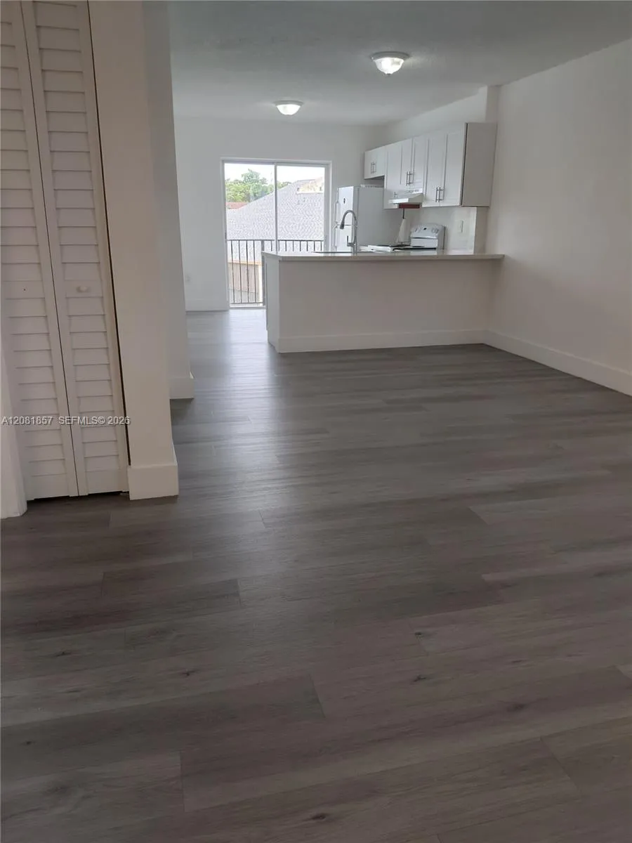 5435 W 24th Ave #63 Hialeah, FL 33016