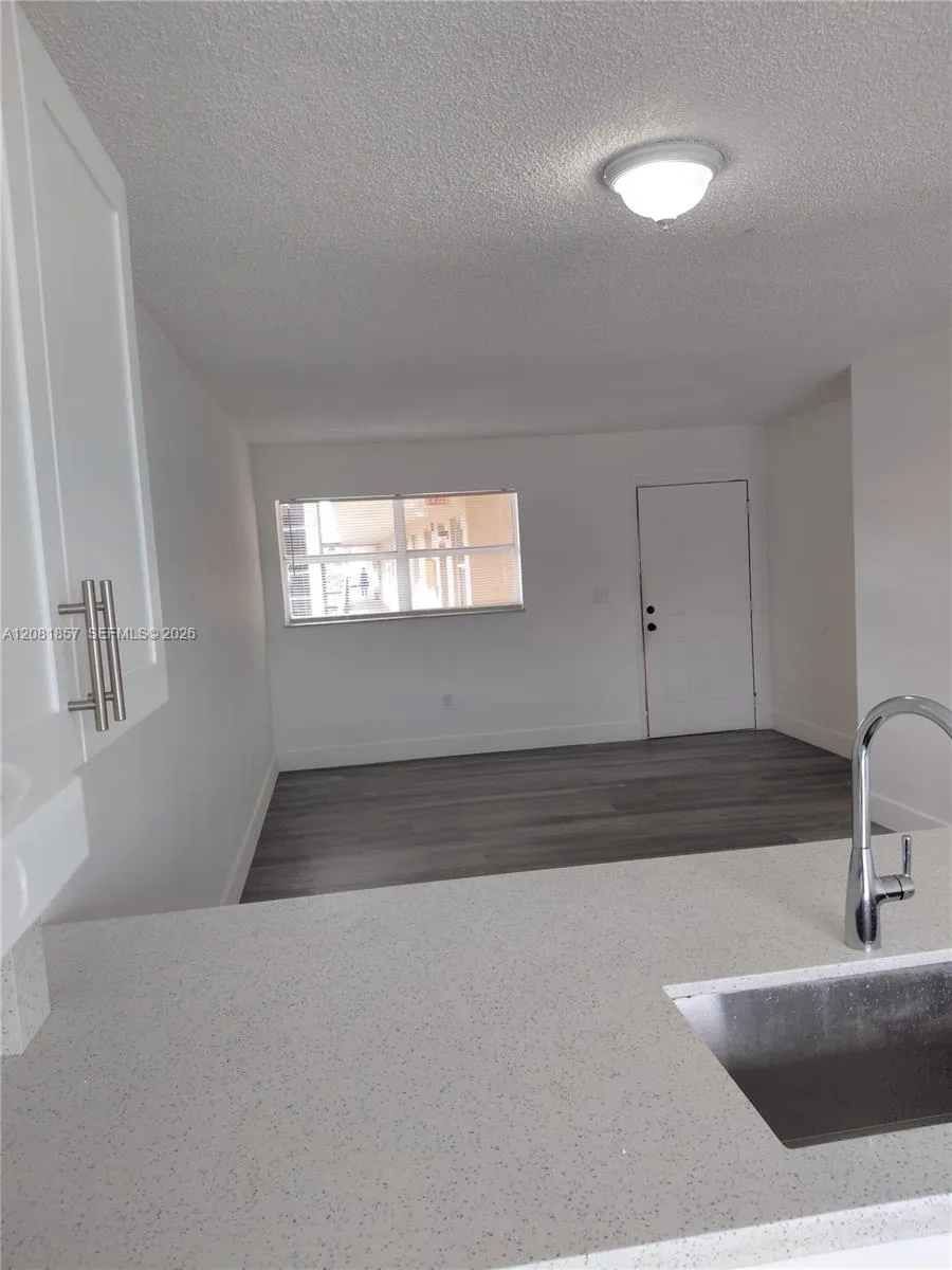 5435 W 24th Ave #63 Hialeah, FL 33016