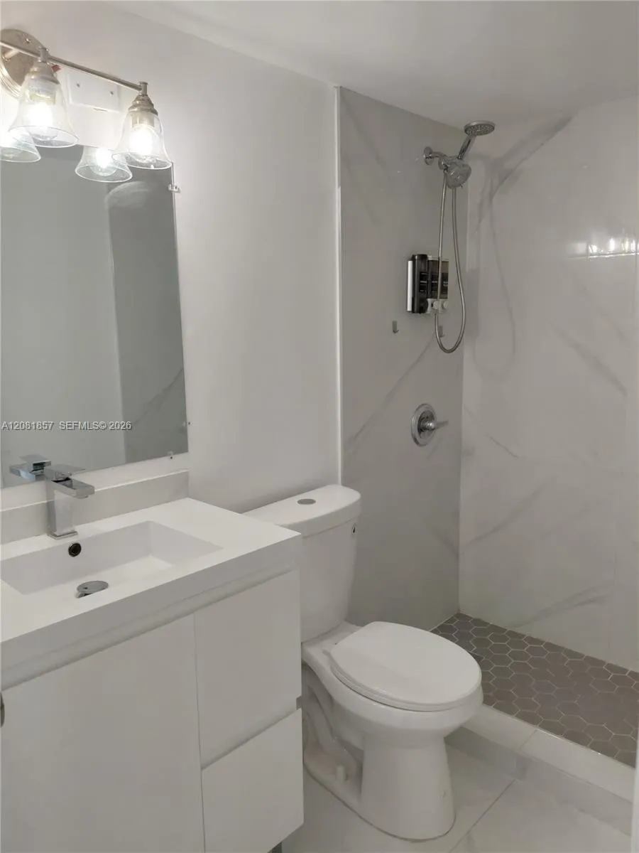 5435 W 24th Ave #63 Hialeah, FL 33016