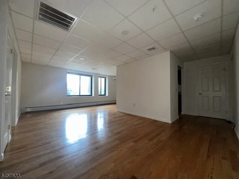 77 Prospect Ave Hackensack City, NJ 07601