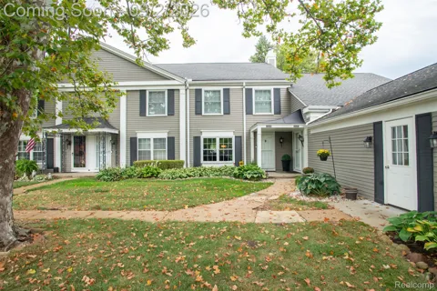 2689 Williamsburg Circle