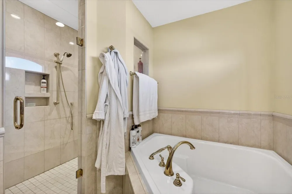 5510 E LONGBOAT BOULEVARD Tampa, FL 33615