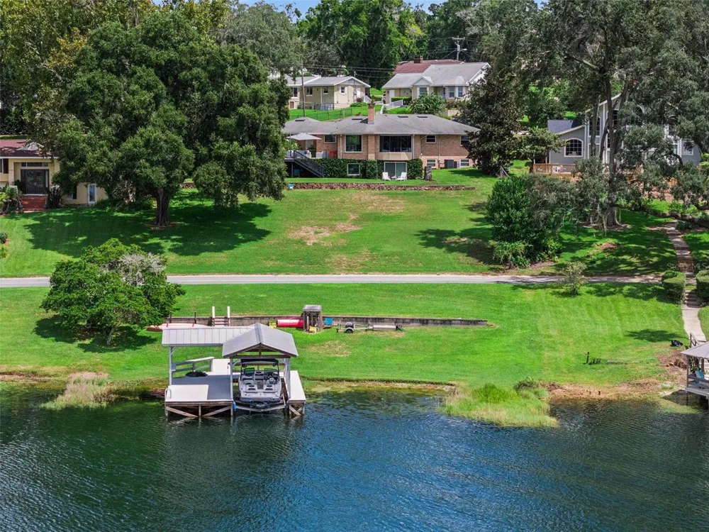 2422 TOPPING PLACE Eustis, FL 32726