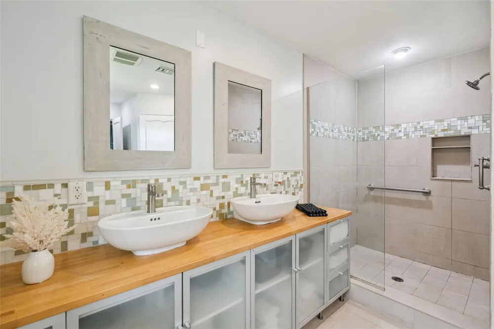 2422 TOPPING PLACE Eustis, FL 32726
