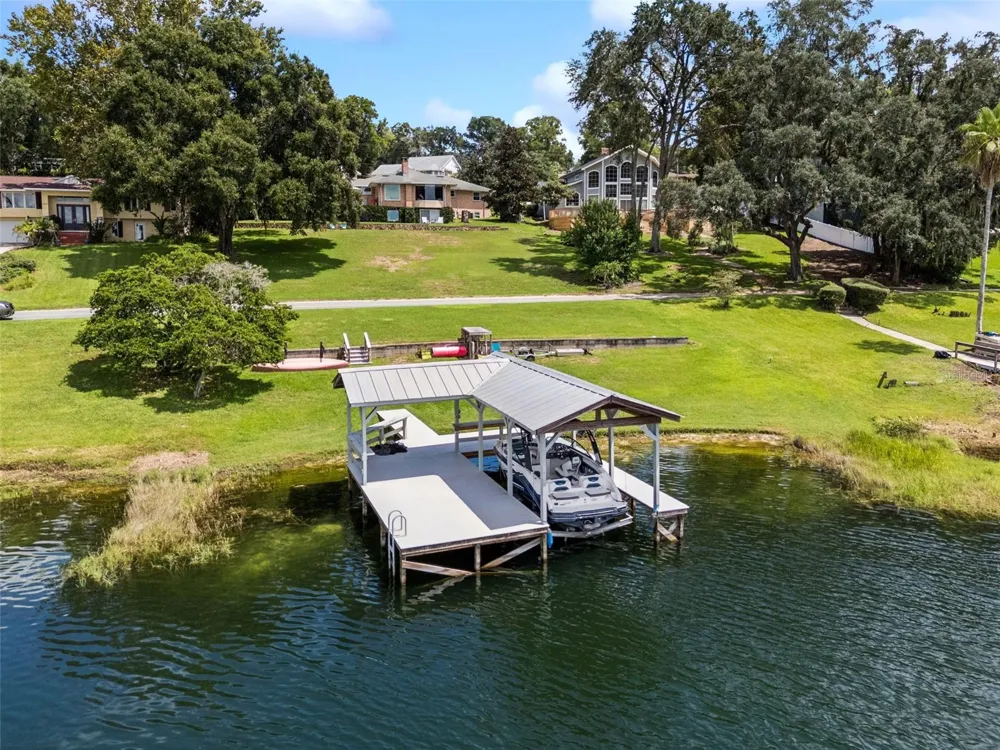 2422 TOPPING PLACE Eustis, FL 32726