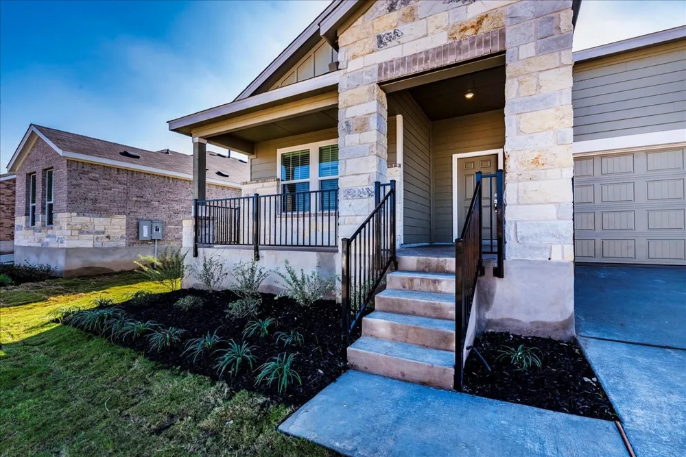 156 Alamito Avenue Kyle, TX 78640
