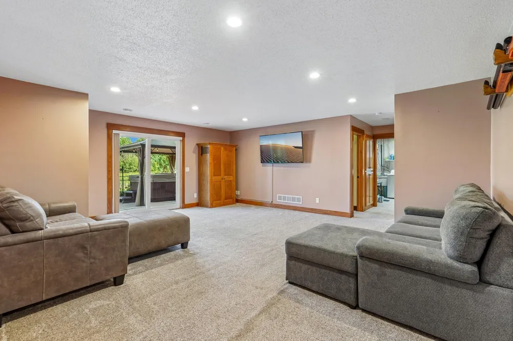 22865 Zion Parkway NW Oak Grove, MN 55005