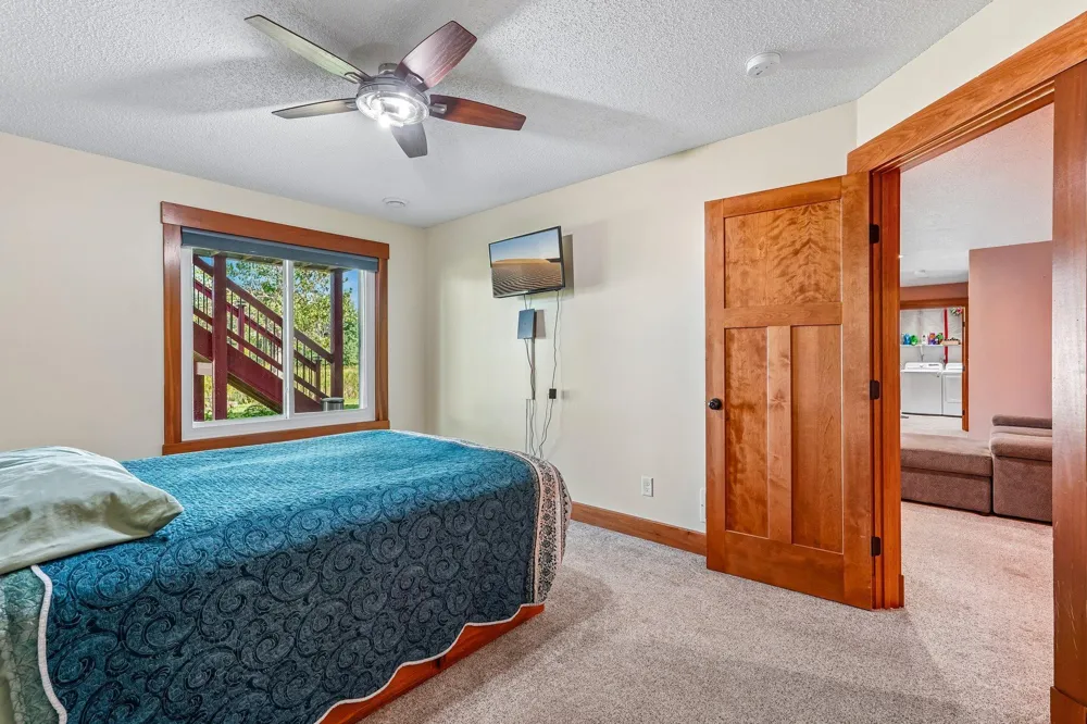 22865 Zion Parkway NW Oak Grove, MN 55005