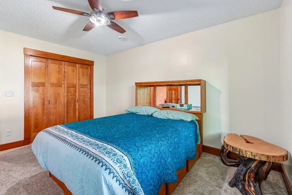 22865 Zion Parkway NW Oak Grove, MN 55005