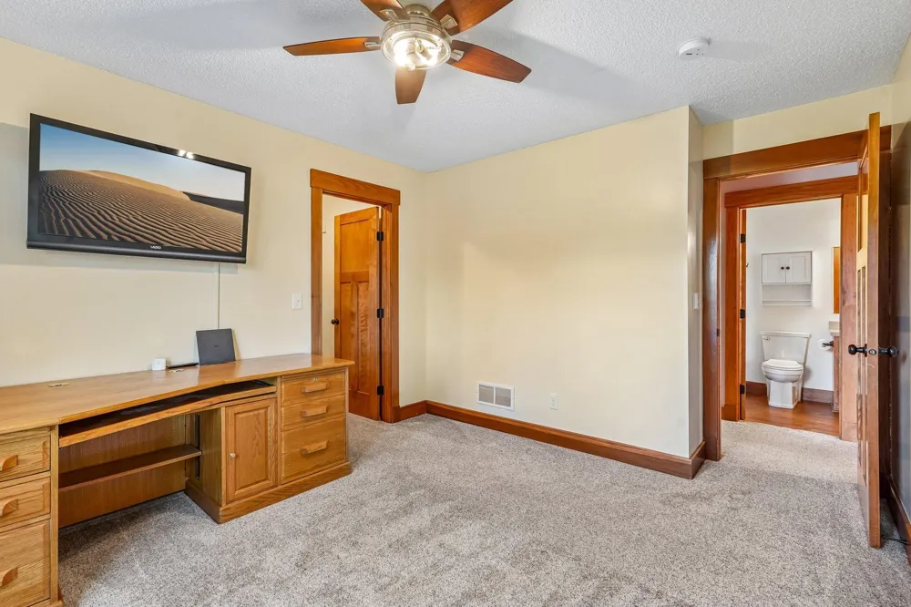 22865 Zion Parkway NW Oak Grove, MN 55005