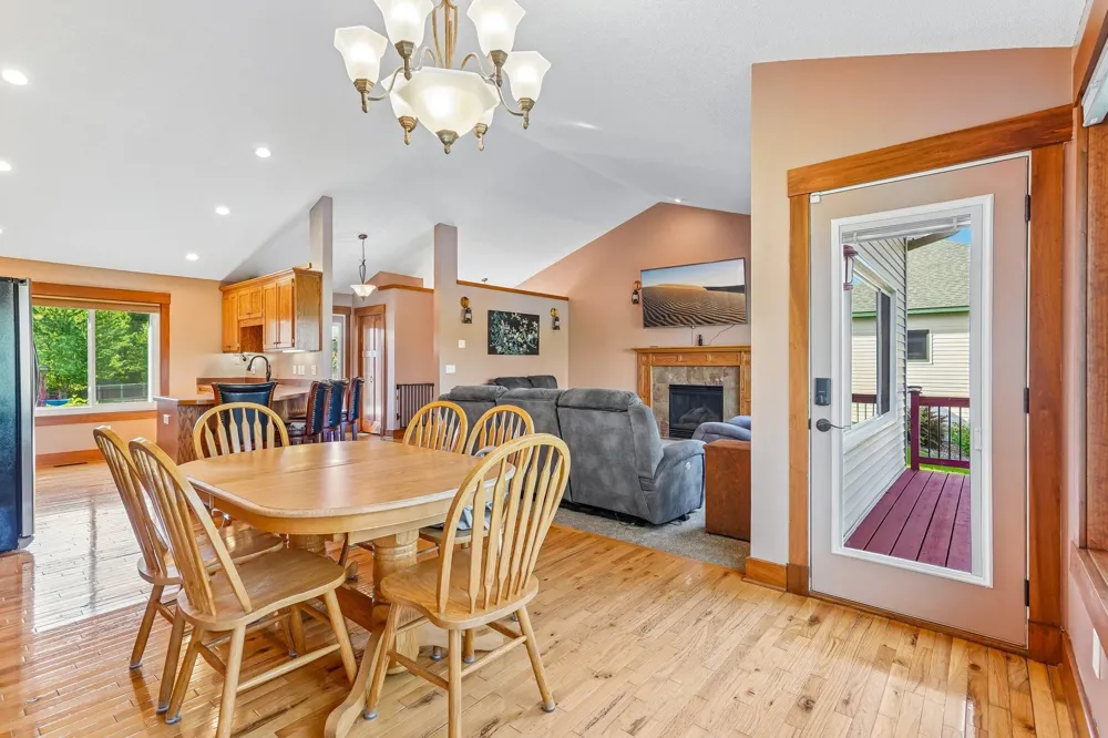 22865 Zion Parkway NW Oak Grove, MN 55005