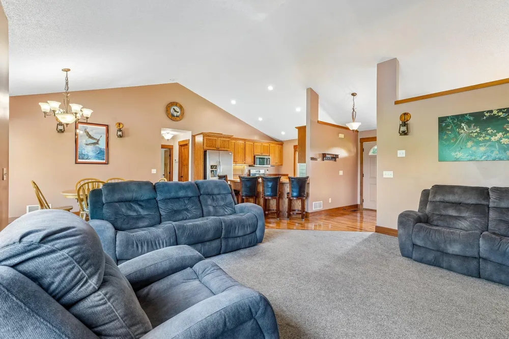 22865 Zion Parkway NW Oak Grove, MN 55005