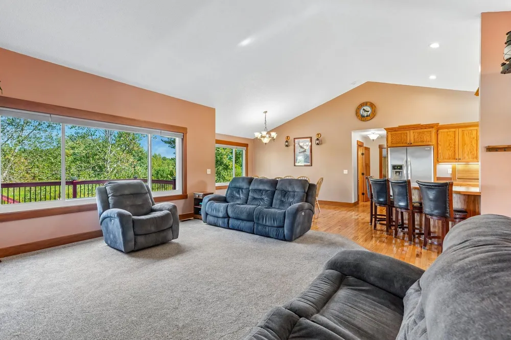 22865 Zion Parkway NW Oak Grove, MN 55005