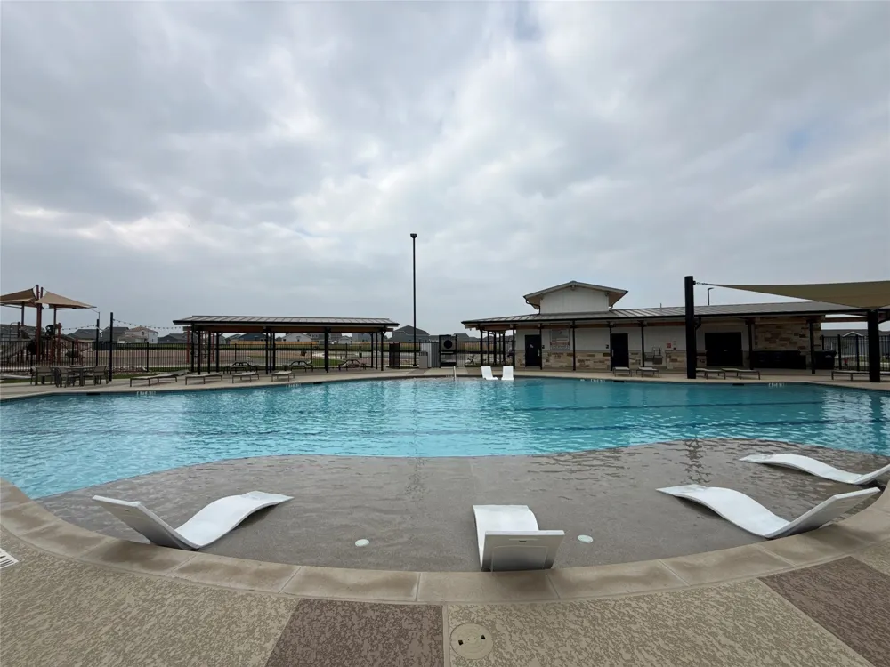 333 Cowpoke Drive Jarrell, TX 76537