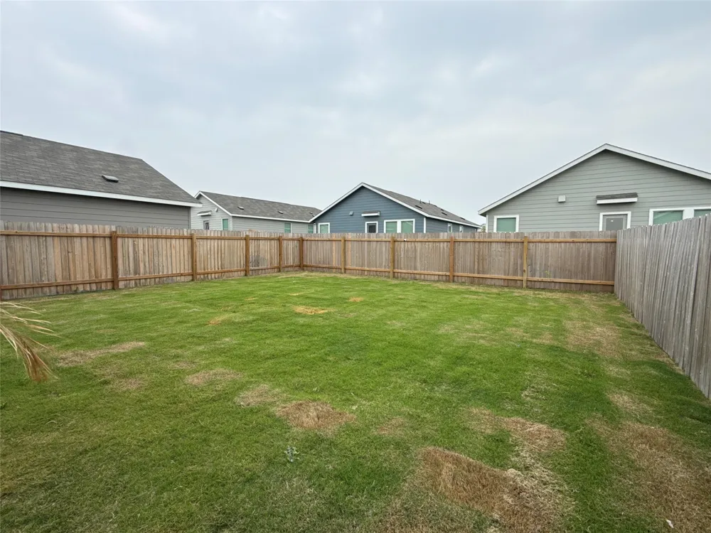 333 Cowpoke Drive Jarrell, TX 76537