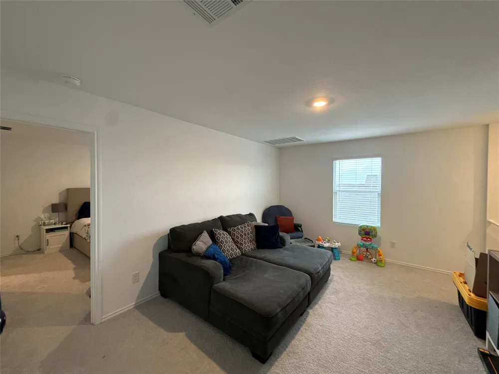 333 Cowpoke Drive Jarrell, TX 76537