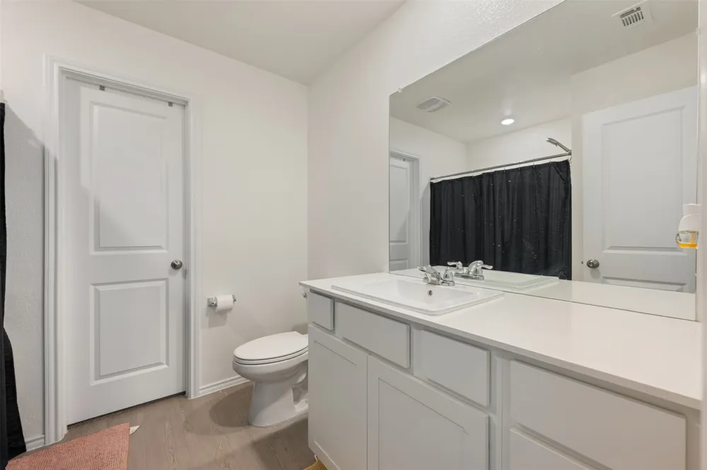 333 Cowpoke Drive Jarrell, TX 76537