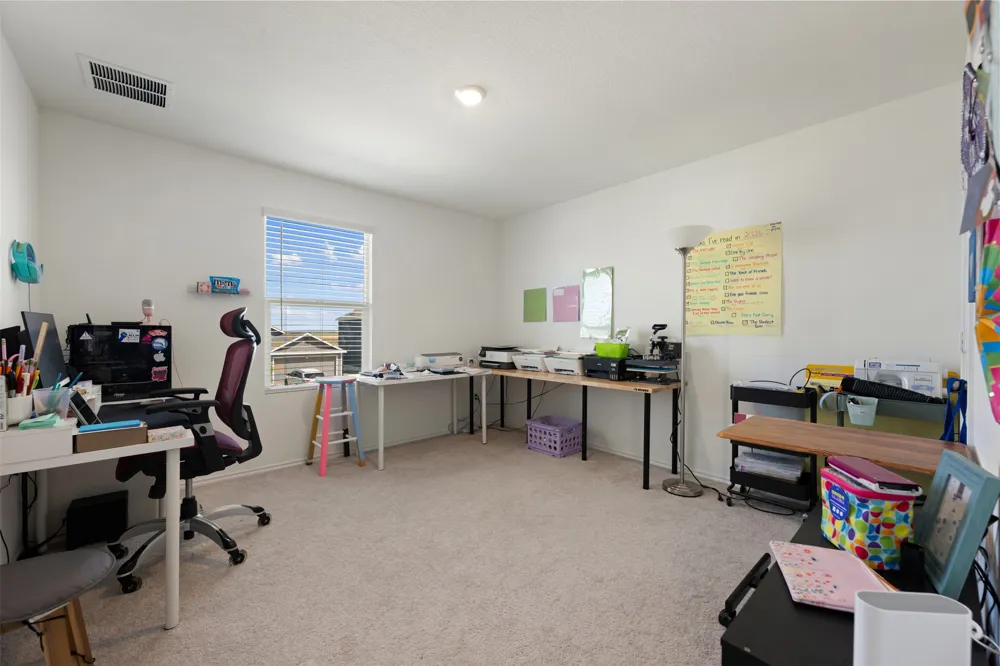 333 Cowpoke Drive Jarrell, TX 76537