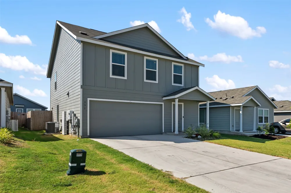 333 Cowpoke Drive Jarrell, TX 76537