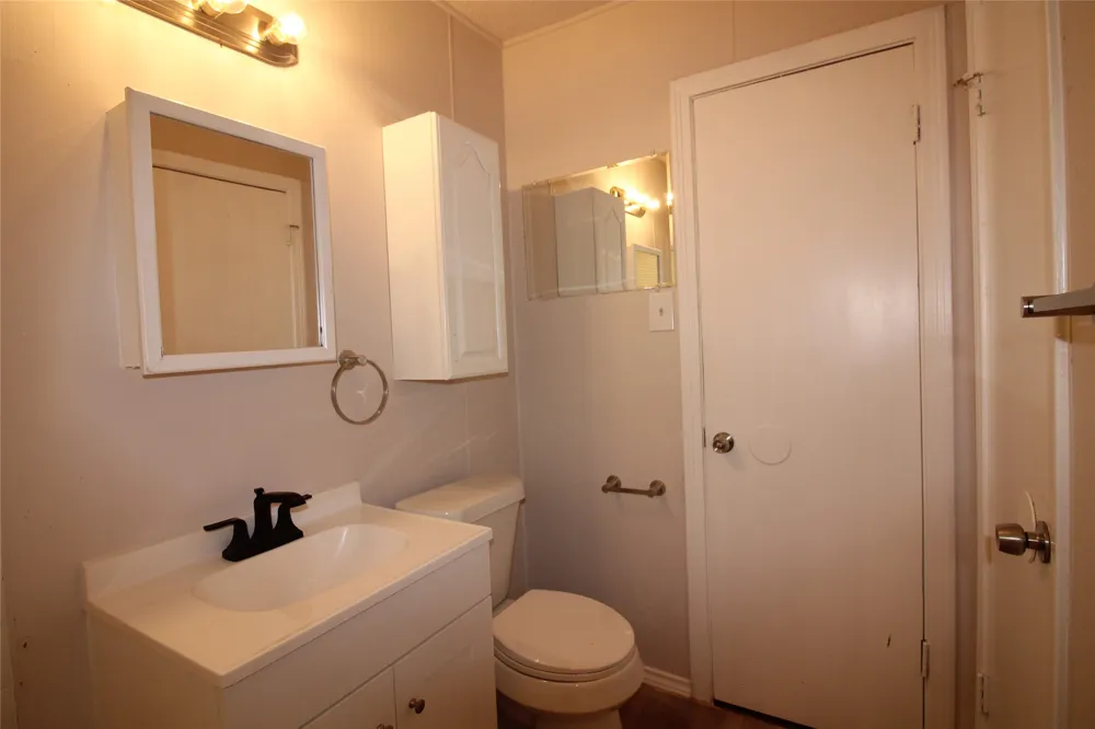 5020 Cedar Hill Road Fort Worth, TX 76116