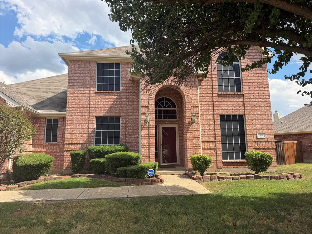 311 Holly Leaf Trail Forney, TX 75126