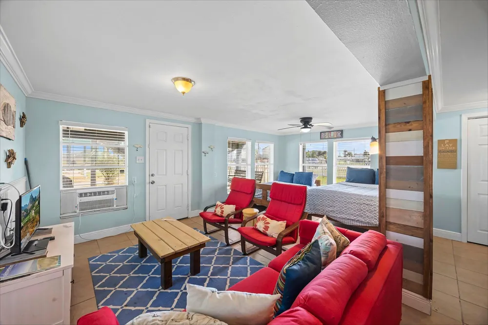 4023 1st Street Galveston, TX 77554