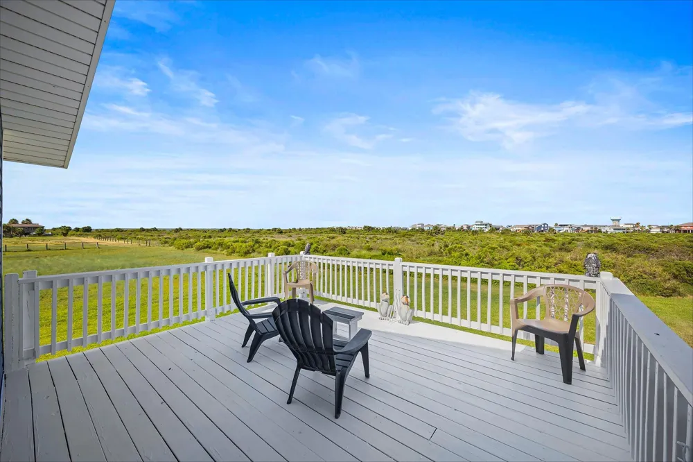 4023 1st Street Galveston, TX 77554