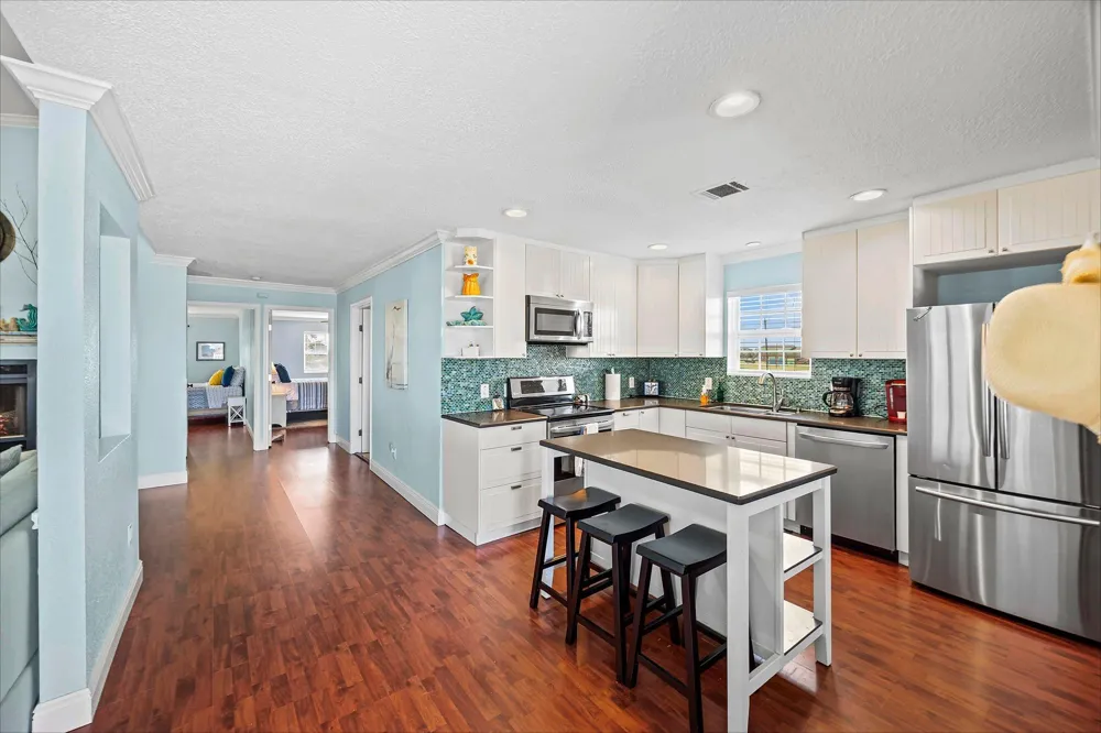 4023 1st Street Galveston, TX 77554